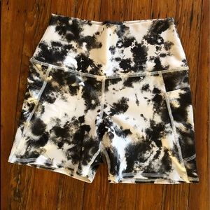 Evolution and Creation shorts size Large